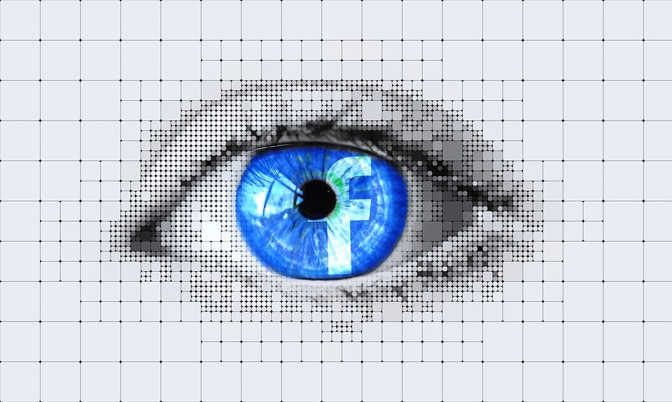 Facebook paga gli utenti per avere accesso ai loro dati sull’uso degli smartphone