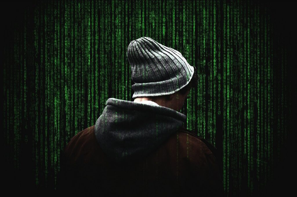 È un ragazzo di 17 anni l'hacker che è riuscito ad infiltrarsi nei sistemi informatici di Twitter