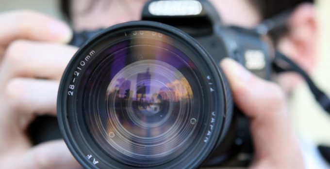 Garante Privacy ai media: evitare dannose esposizioni di minori in vacanza