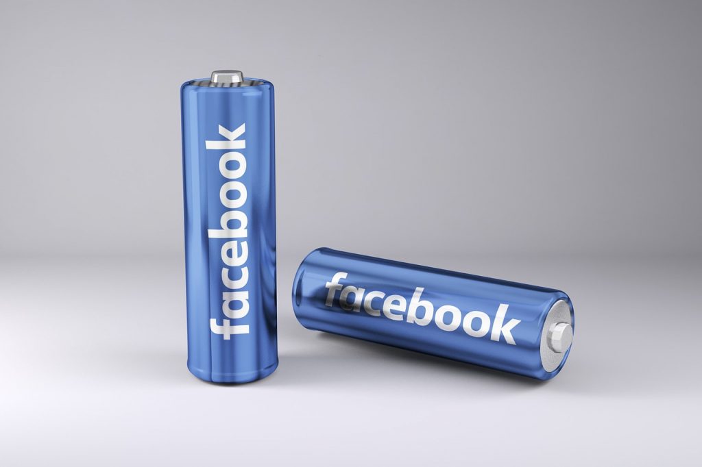 Facebook continua a non informare adeguatamente i propri utenti circa l'utilizzo dei loro dati personali: sanzione da 7 milioni di euro