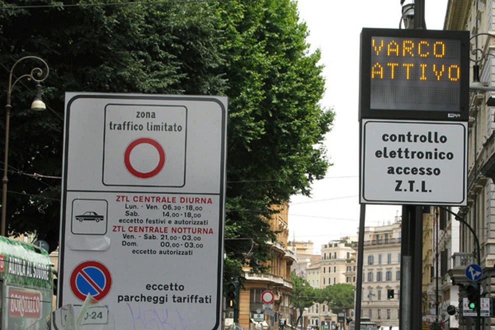Permessi Ztl: dati accessibili a chiunque. Sanzione del Garante a Roma Capitale