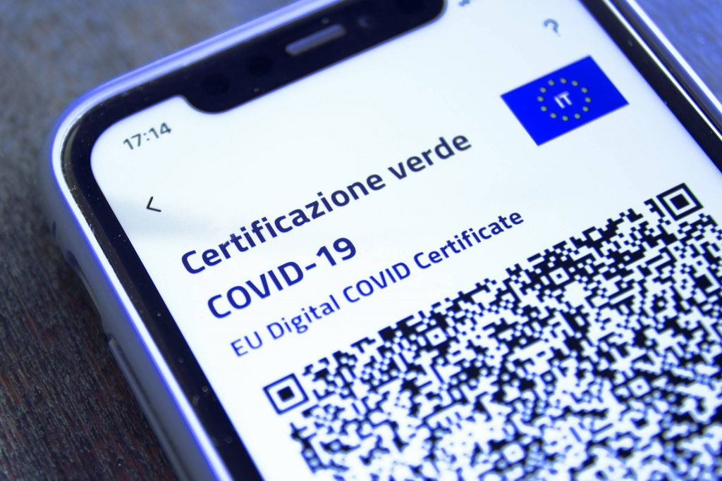 Green pass e accesso degli utenti agli uffici pubblici: il Garante privacy chiede informazioni alla Regione Siciliana